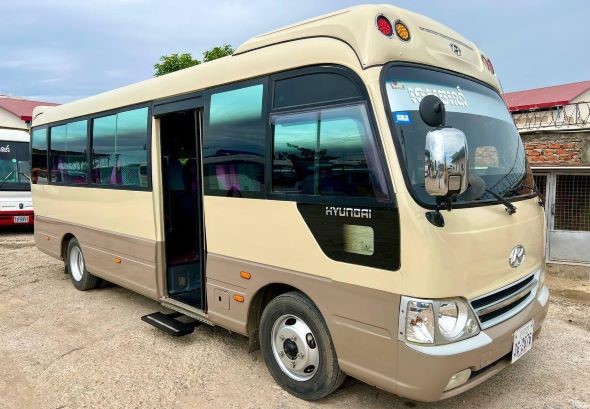 Bus (23 seats) Fee